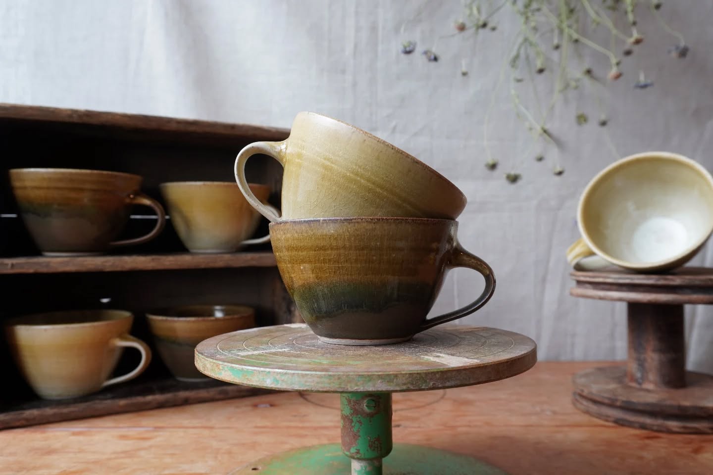 Lucy Turner Tea Cup - White & Gold