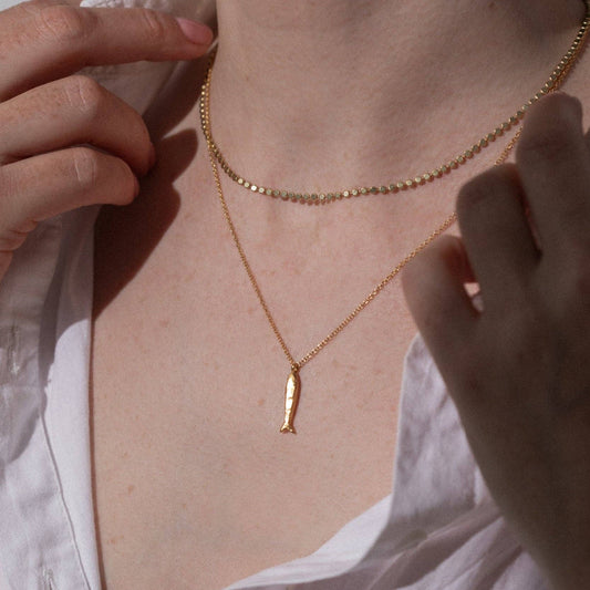 One & Eight Minnow Necklace - Gold
