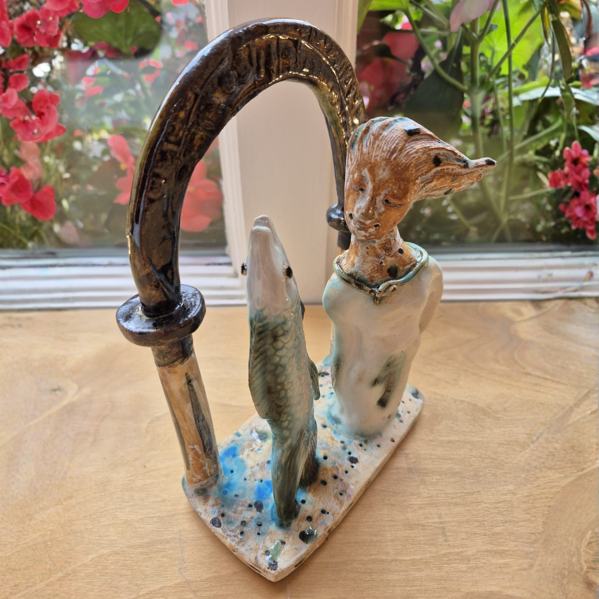 Shelagh Spear Fish and Fishwife under Arch SS240