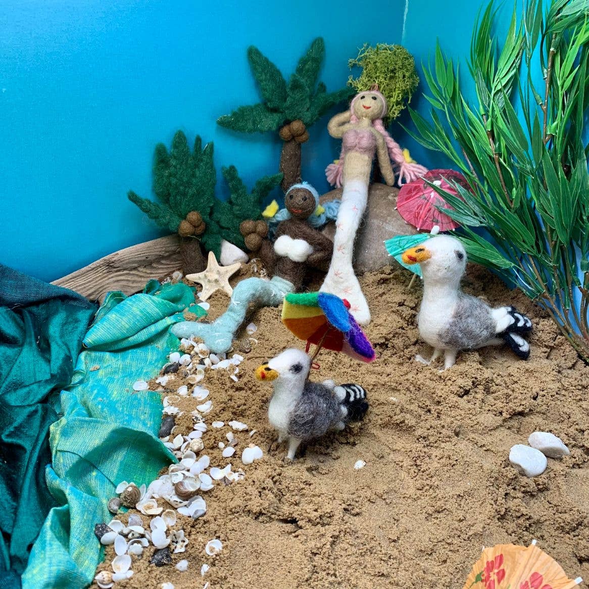 Felt So Good Magical Mermaids Hanging Decorations: Oceania (Green)