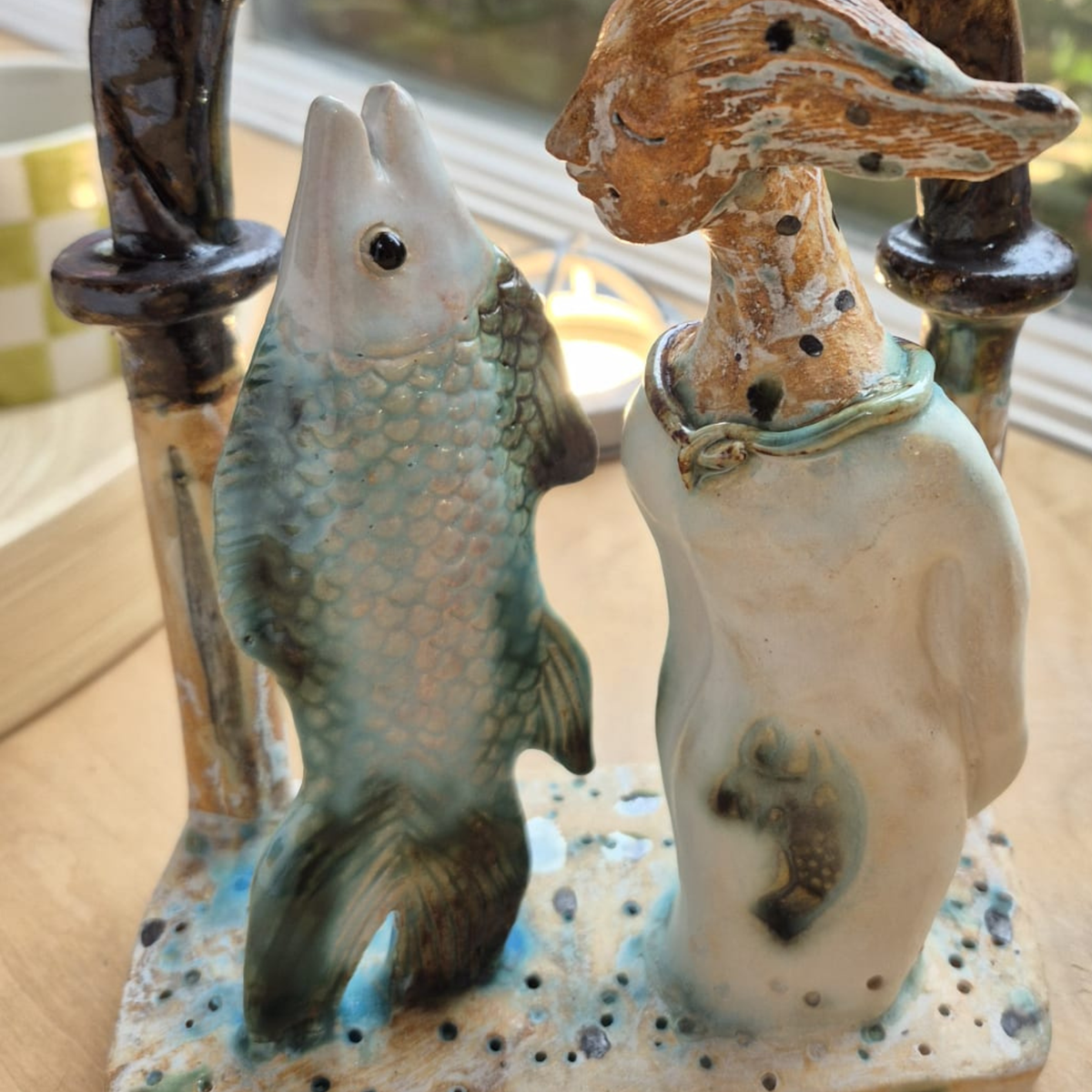Shelagh Spear Fish and Fishwife under Arch SS240